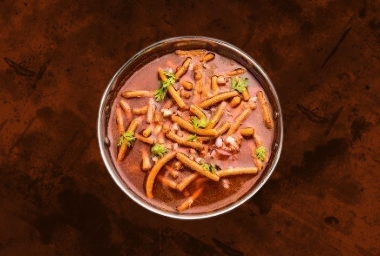 आनंद स्पेशल माछी थाळी